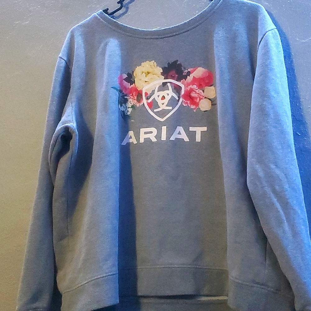 ARIAT sweatshirt